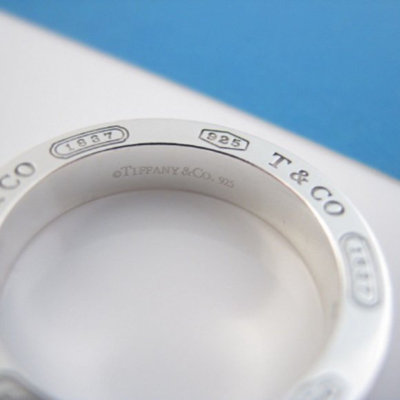 LK NEW! Magnificent Tiffany & Co. 1837 Silver Three 3 Diamond Circle Ring - Sz 5 - Picture 3 of 4